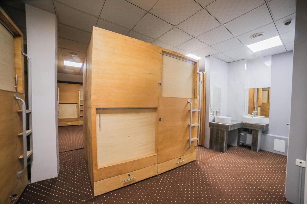 Capsule Hotel Ош Экстерьер фото